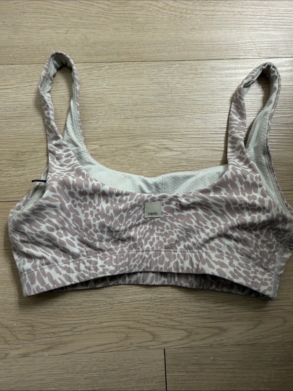 Vuori Leopard Daily Bra - Picture 2 of 5
